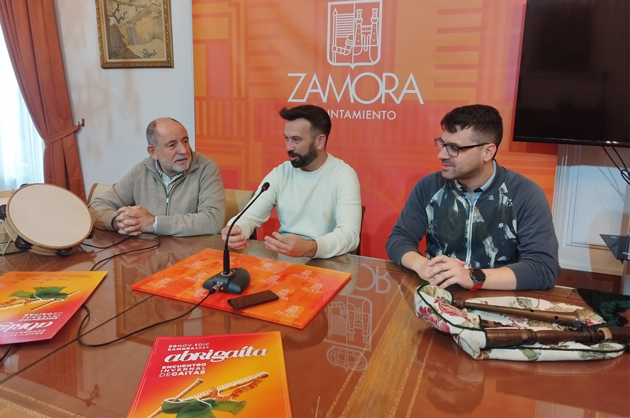 Cerca de un centenar de gaiteros y percusionistas tradicionales de diversa procedencia amenizarán las calles de Zamora este fin de semana.